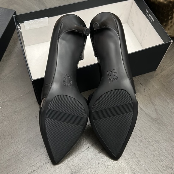 Naturalizer Ezra Pump (WIDE) - Picture 3 of 8